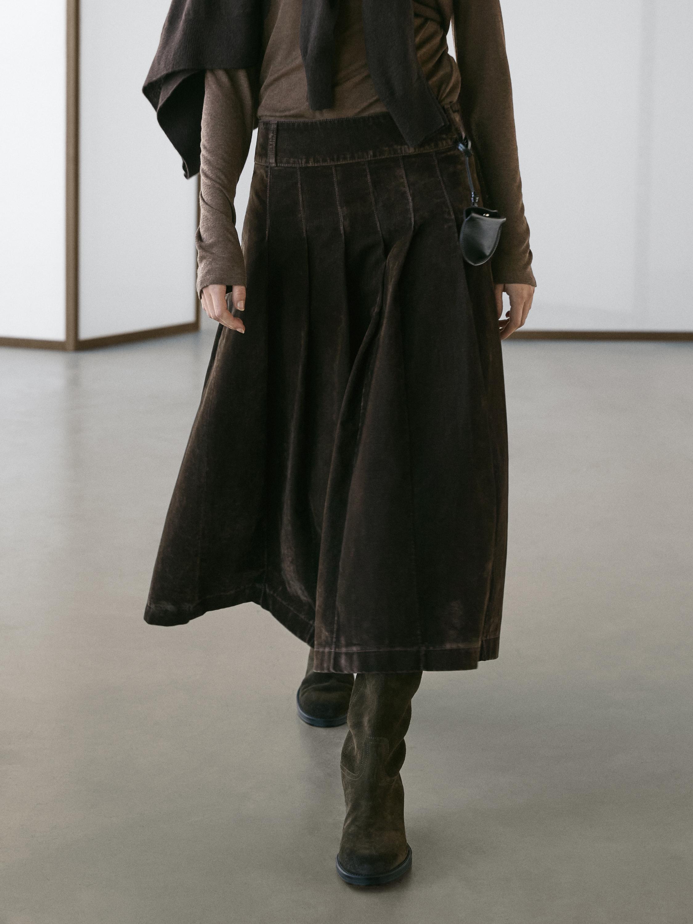 Flocked denim midi skirt with box pleats